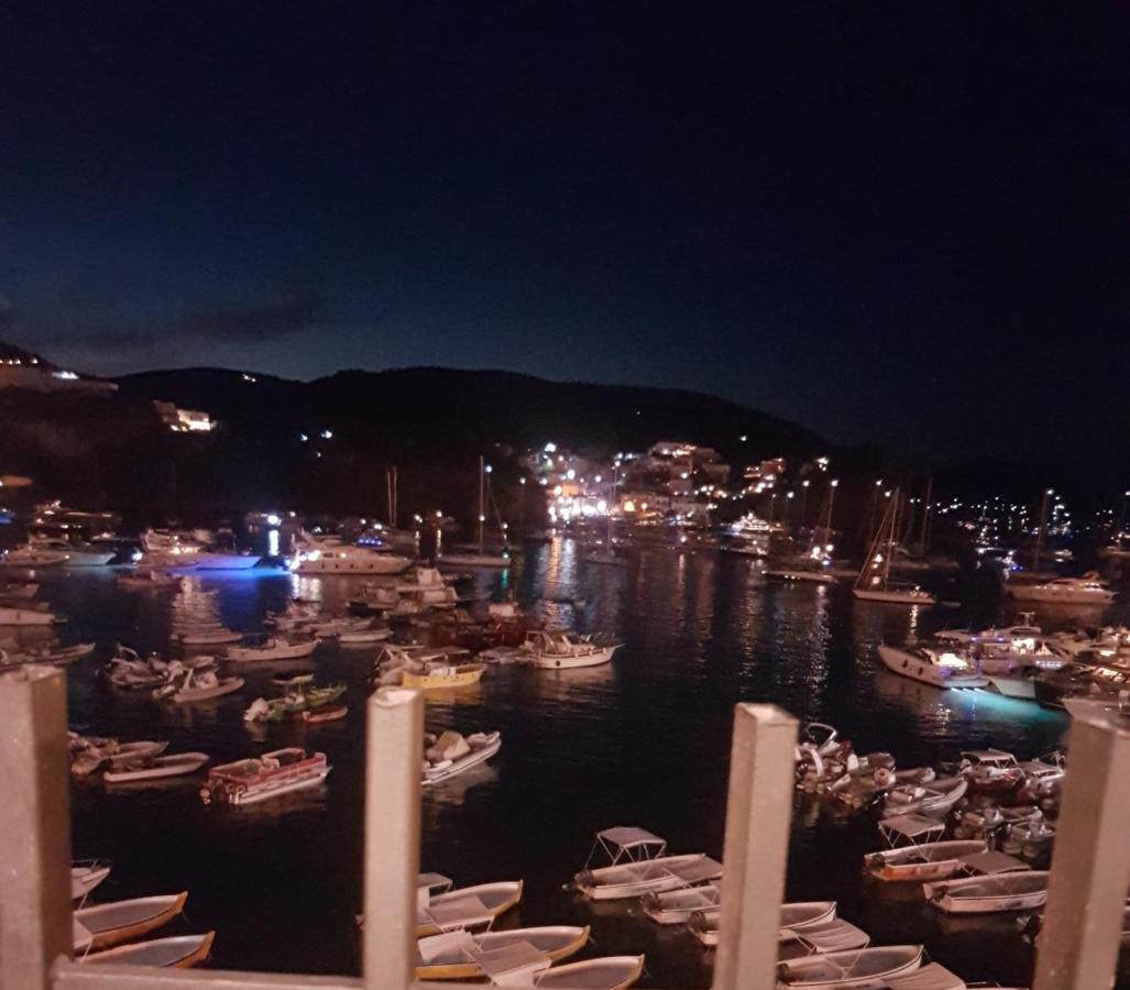 Hotel La Baia Ponza Exterior foto