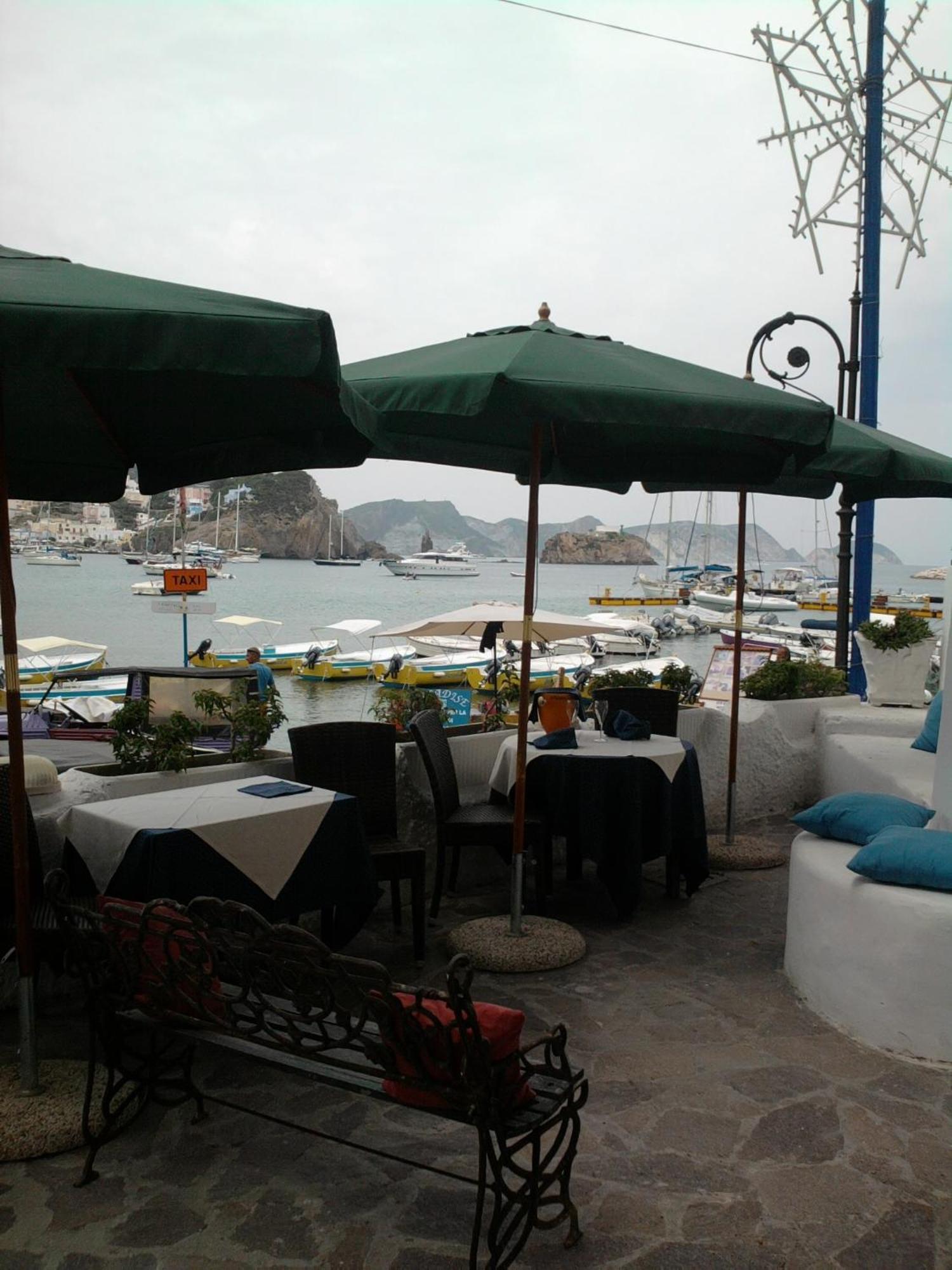 Hotel La Baia Ponza Exterior foto
